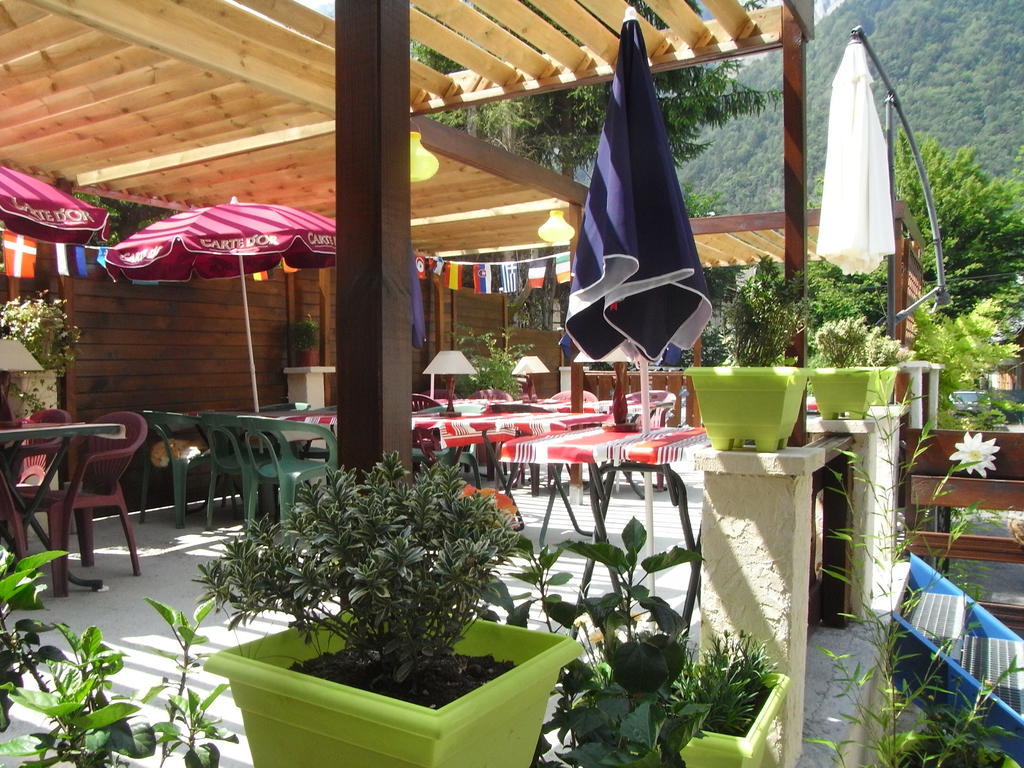 Hotel Le Terminus Le Bourg-d'Oisans Exterior photo