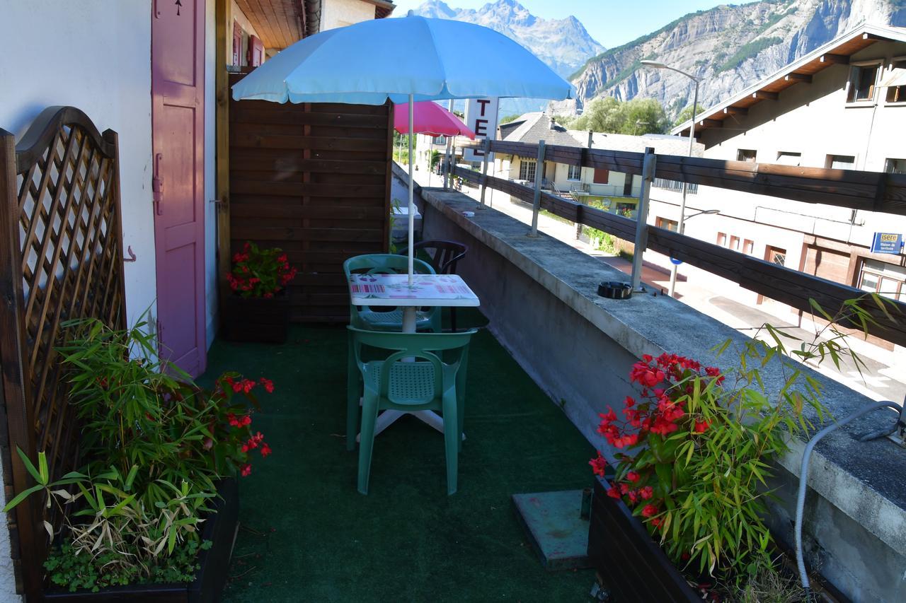 Hotel Le Terminus Le Bourg-d'Oisans Exterior photo